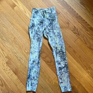 Lululemon size 2 leggings